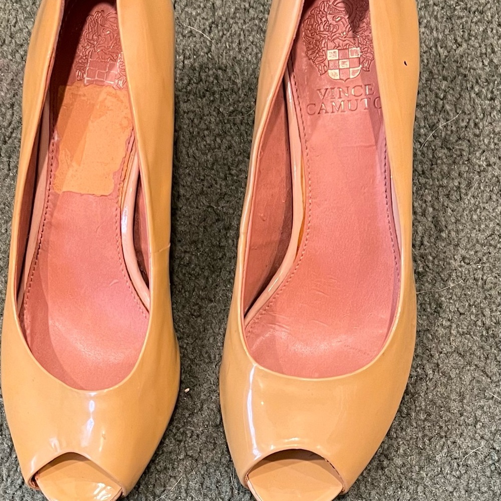 Vince Camuto Yellow Glossy Heels​
